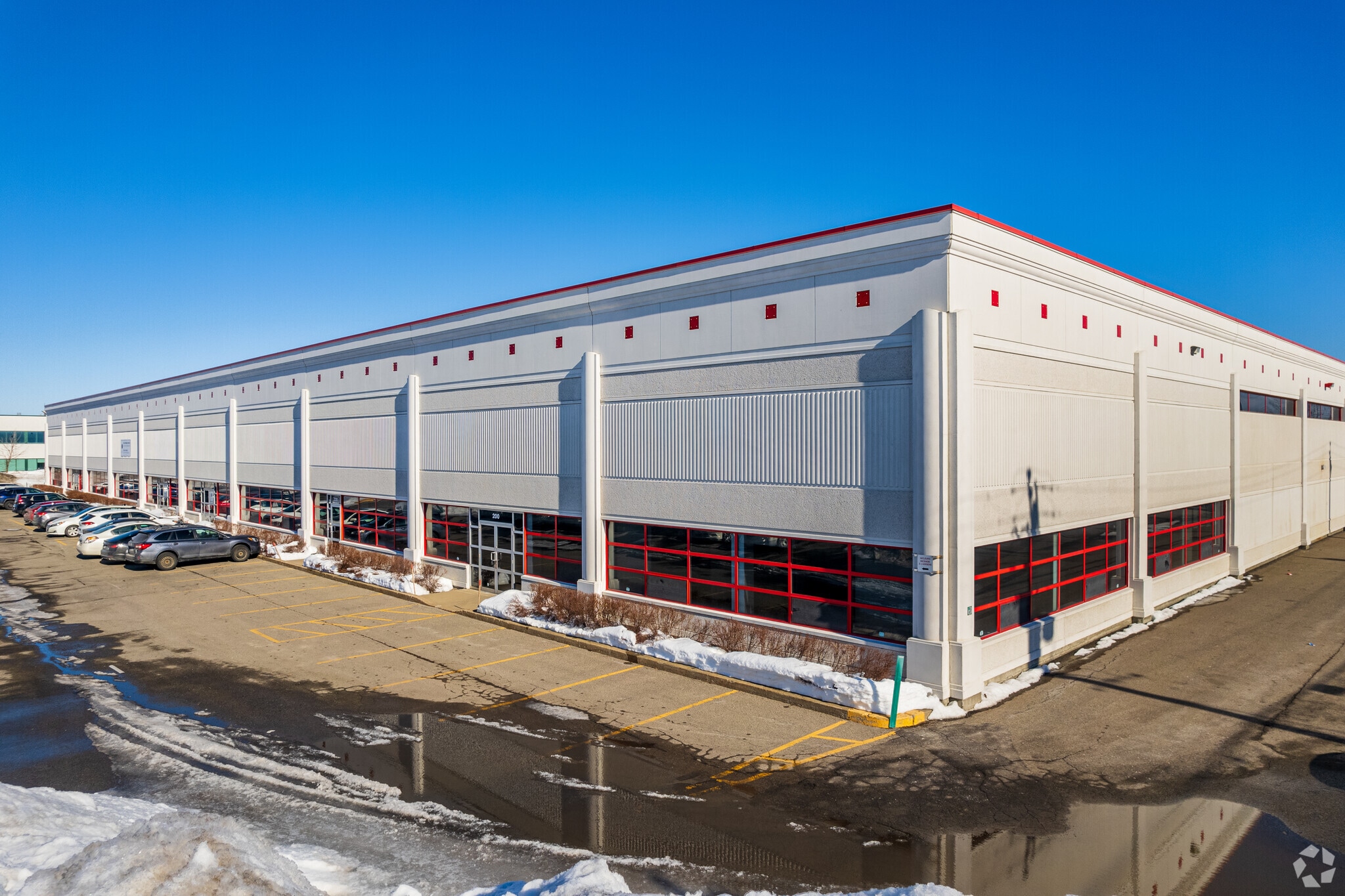 200-290 Rue Voyageur, Pointe-claire, QC for sale Building Photo- Image 1 of 1