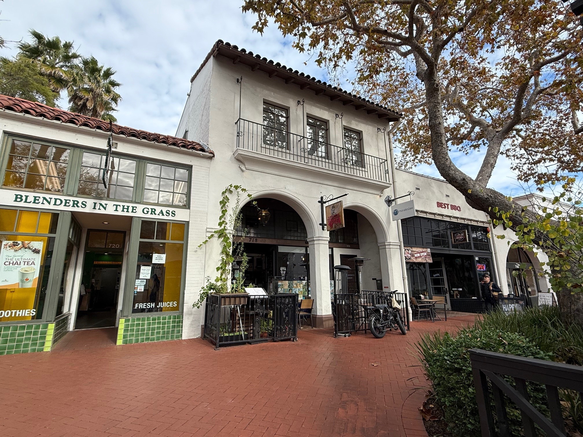 710-720 State St, Santa Barbara, CA for lease Interior Photo- Image 1 of 9