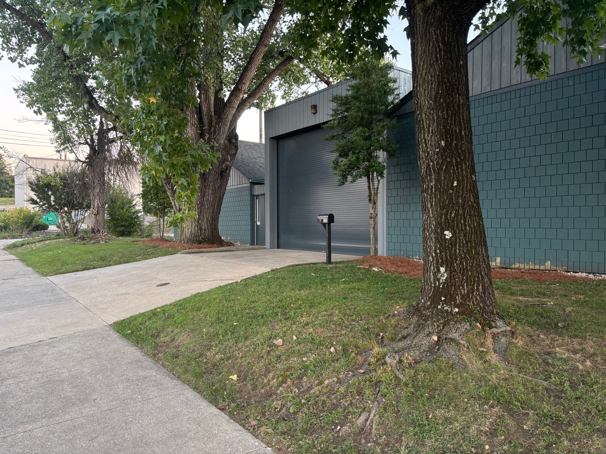 326 E Bloom St, Louisville, KY à vendre Photo principale- Image 1 de 14