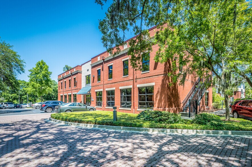 3520 W Montague Ave, North Charleston, SC for lease - Building Photo - Image 2 of 6