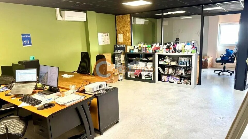 Bureau dans Carbon-Blanc à louer Photo du bâtiment- Image 1 de 7