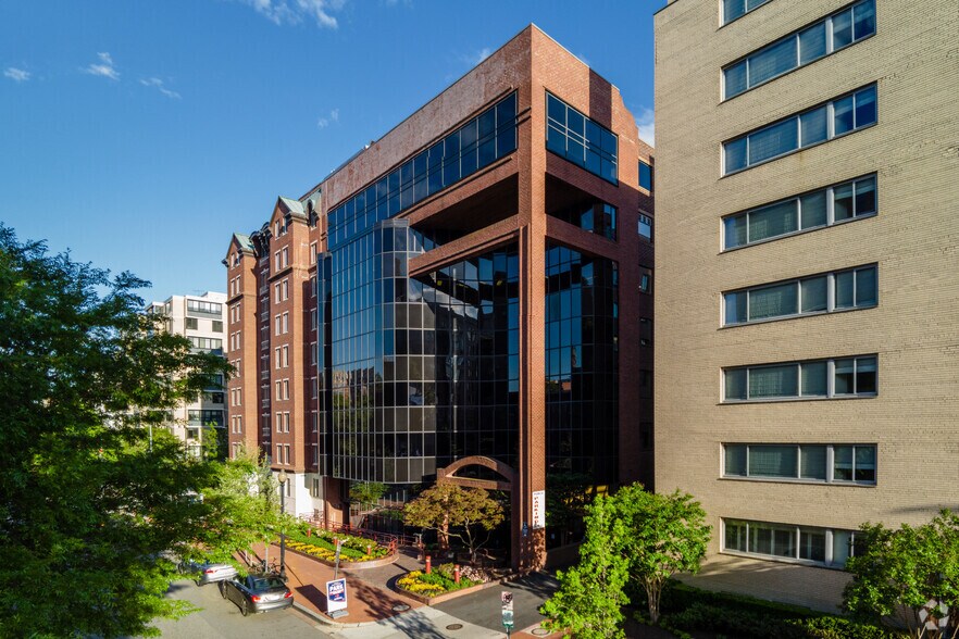 2112 F St NW, Washington, DC à louer - Photo du bâtiment - Image 3 de 5