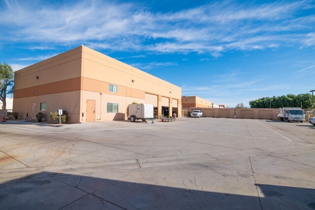 72265 Manufacturing Rd, Thousand Palms, CA for lease - Building Photo - Image 2 of 3