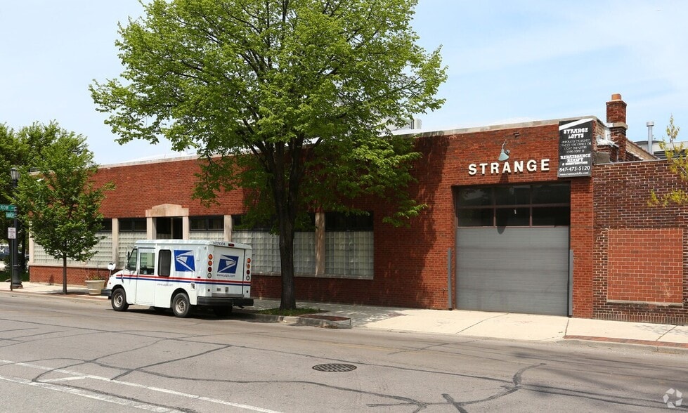 1703 Darrow St, Evanston, IL for sale - Building Photo - Image 3 of 22