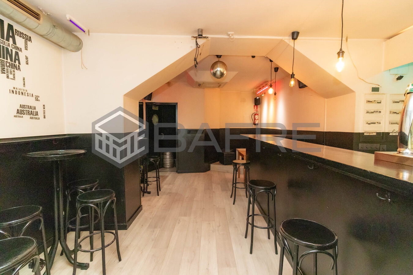 Madrid, MAD 28015 - Unit 1 -  - Interior Photo - Image 1 of 5