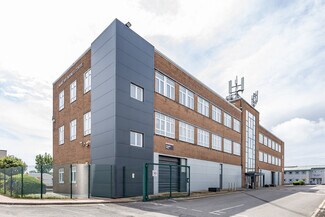 Plus de détails pour Titan Rd, Cardiff - Bureau à louer