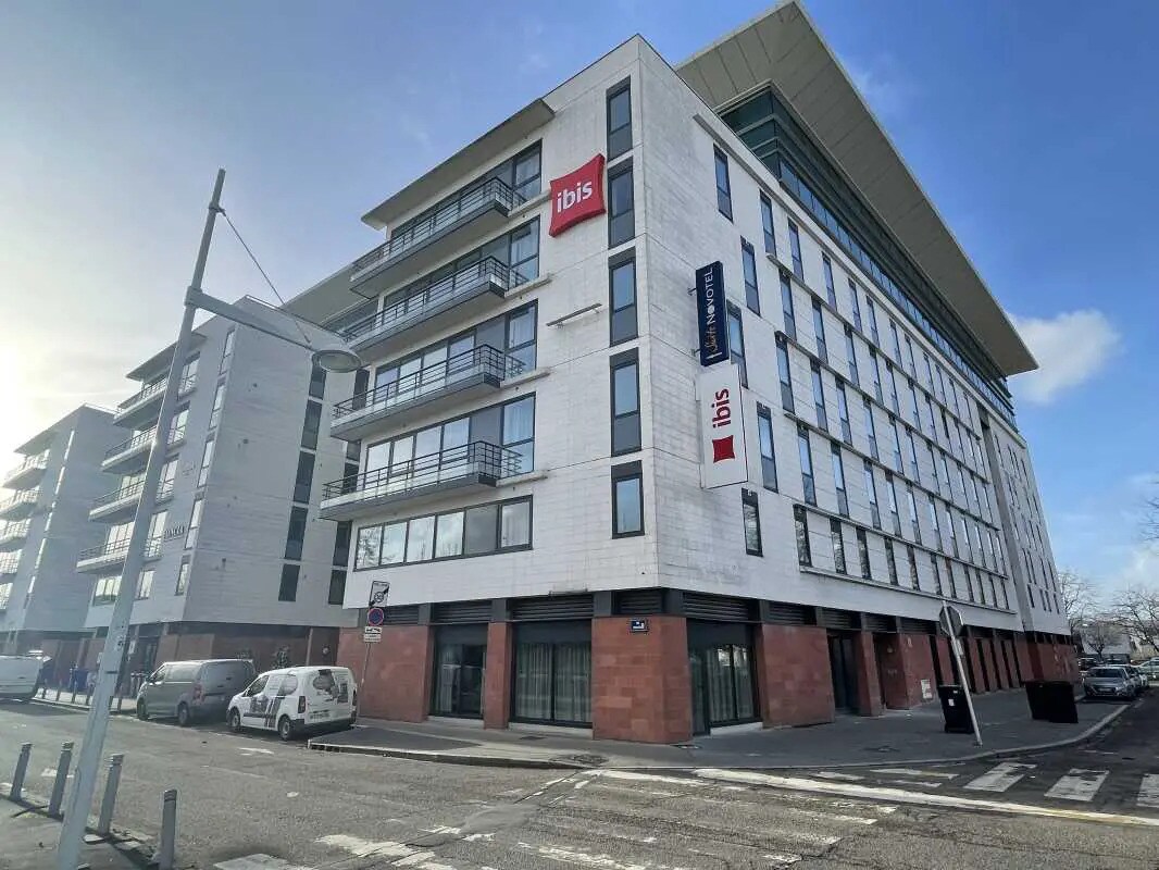 Office in Rouen for lease Building Photo- Image 1 of 9