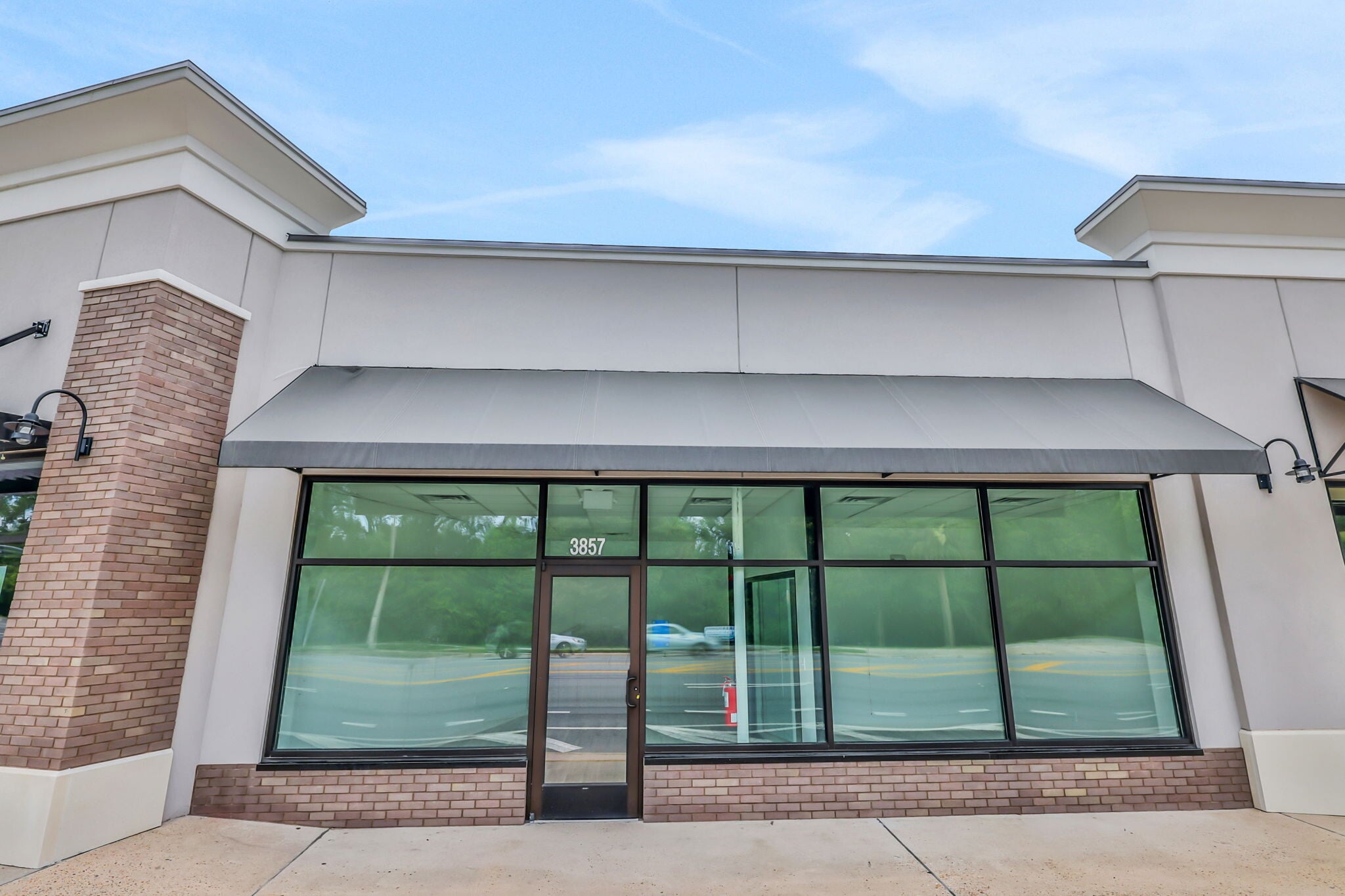 3853-3921 Hendricks Ave, Jacksonville, FL for lease Building Photo- Image 1 of 32