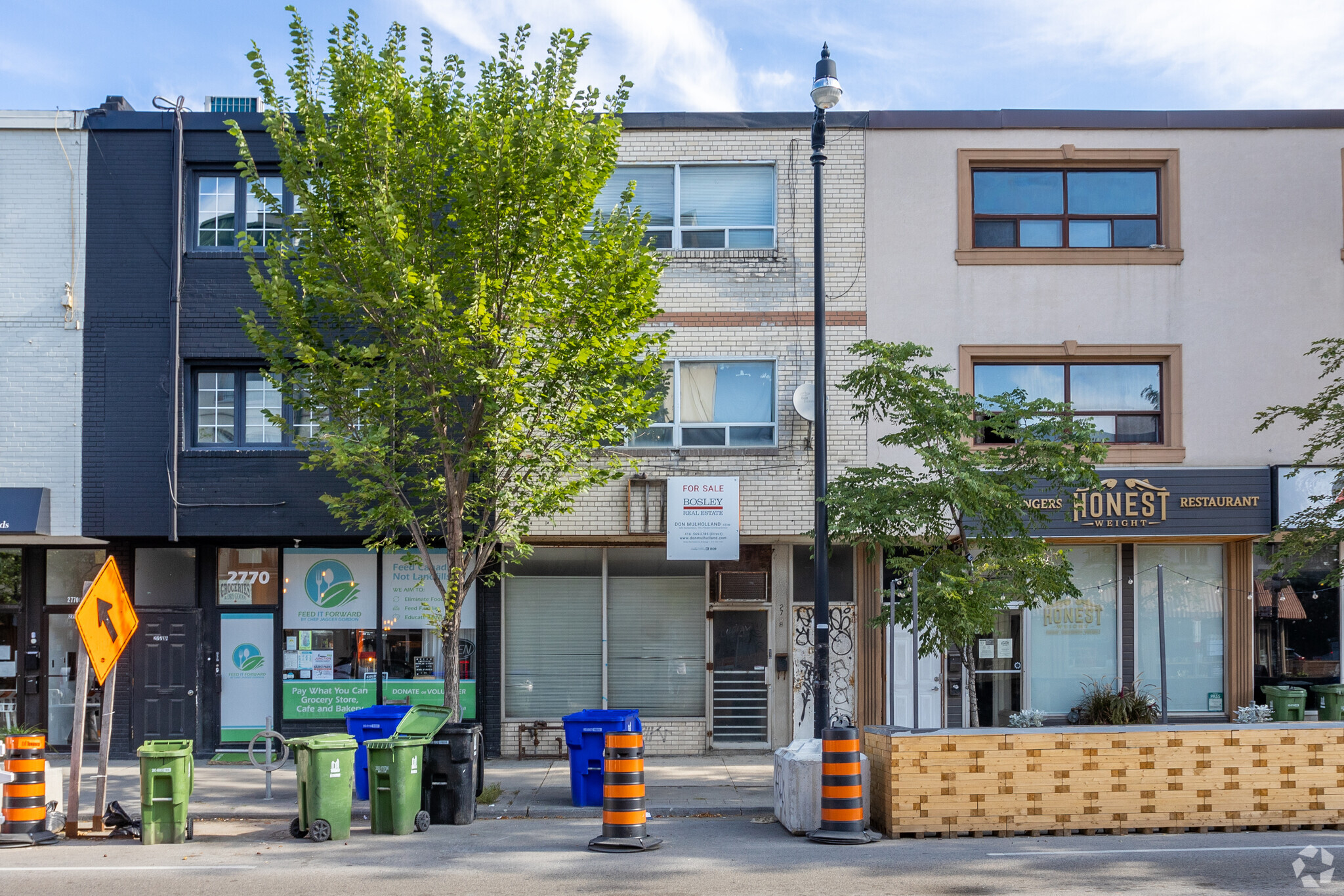 2768 Dundas St W, Toronto, ON for sale Primary Photo- Image 1 of 1