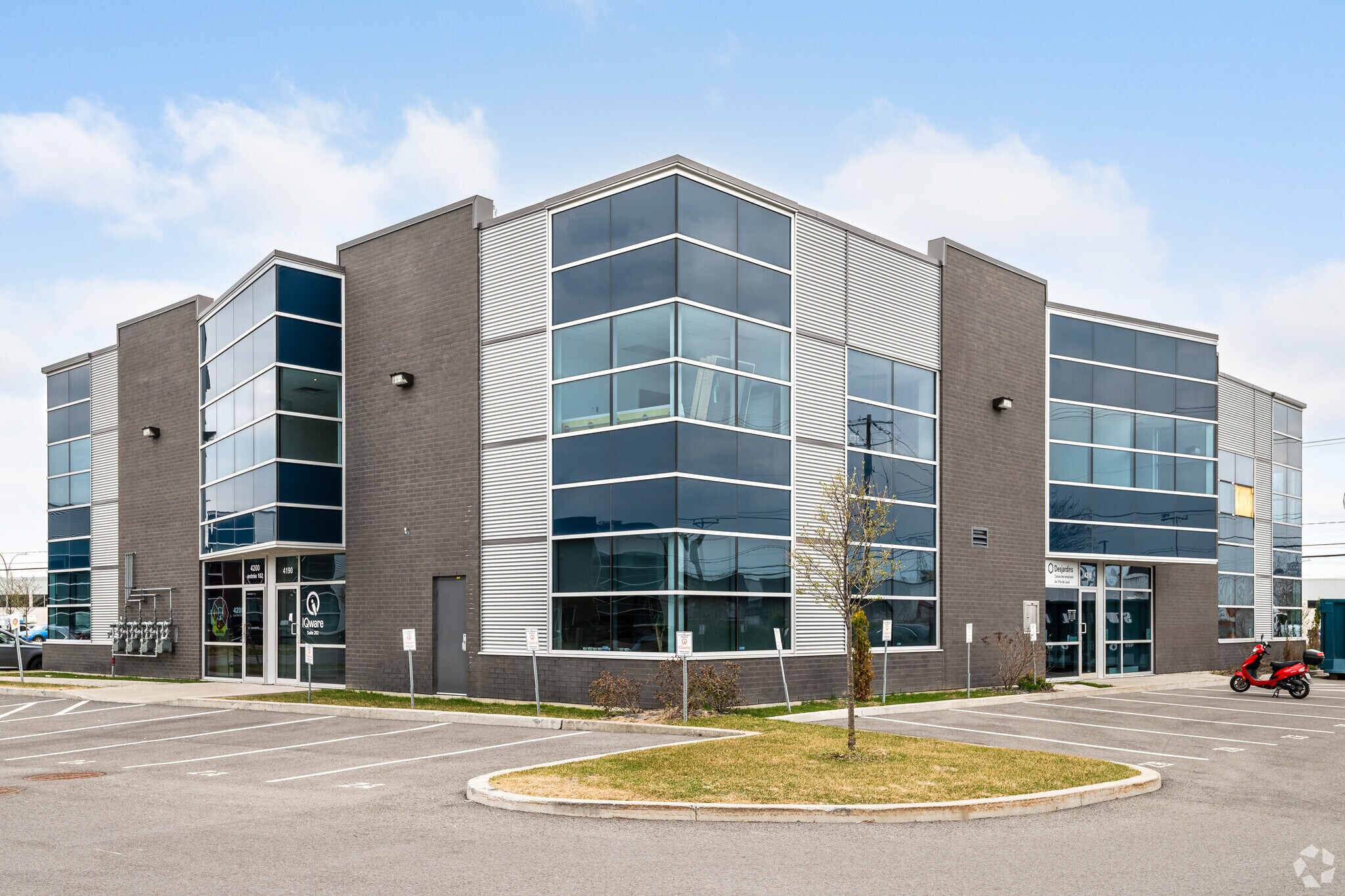 4190-4200 Rue Garand, Laval, QC for sale Primary Photo- Image 1 of 1