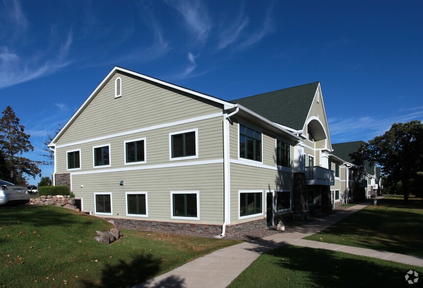 11100-11116 N Zealand Ave, Champlin, MN à louer - Photo du bâtiment - Image 2 de 5