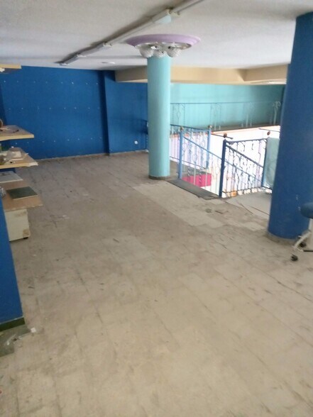 Commerce de détail dans Córdoba, Córdoba à louer - Photo du bâtiment - Image 2 de 10