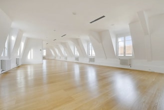 21 Rue Du Faubourg Saint-Antoine, Paris à louer Photo intérieure- Image 1 de 9