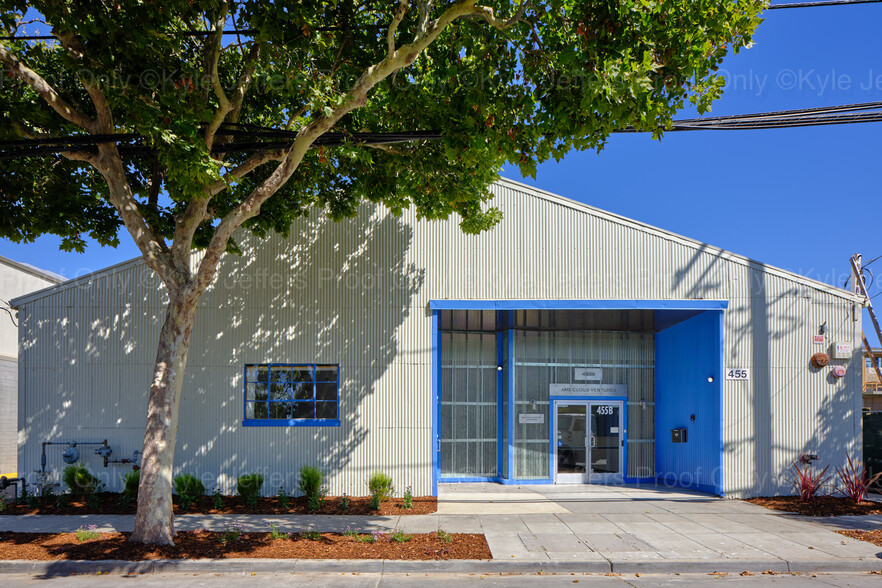 455 Portage Ave, Palo Alto, CA for lease - Building Photo - Image 3 of 7