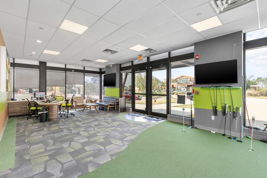 12951 University Ave, Clive, IA à louer - Photo intérieure - Image 2 de 7