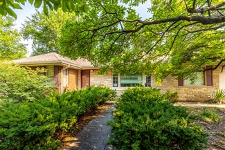 Plus de détails pour 1011 Grand Ave, West Des Moines, IA - Bureau à louer