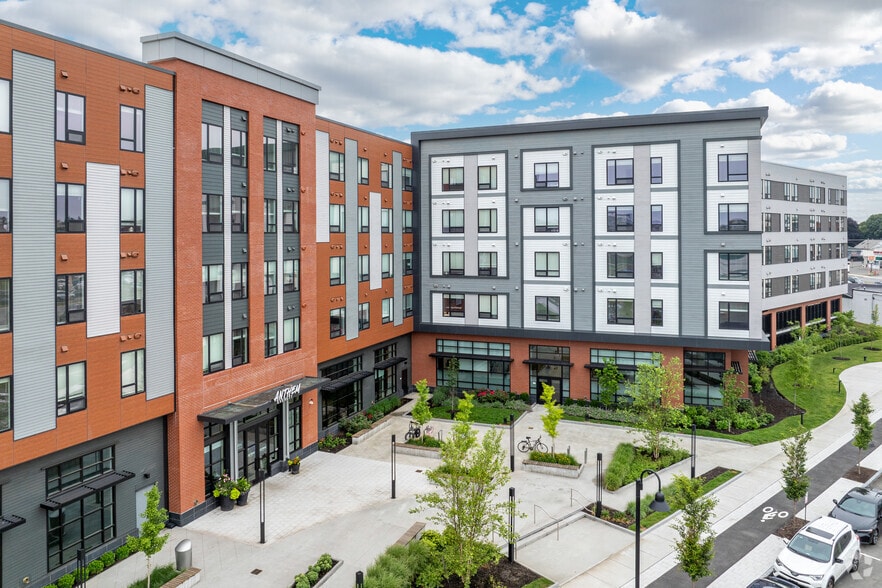 484 2nd St, Everett, MA for lease - Primary Photo - Image 1 of 30