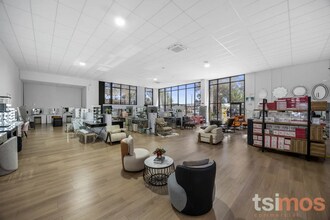 1-5 Lake Dr, Dingley Village for lease Interior Photo- Image 1 of 10