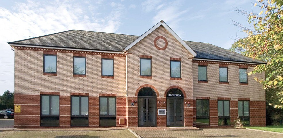 Cowley Mill Rd, Uxbridge for lease - Building Photo - Image 2 of 11