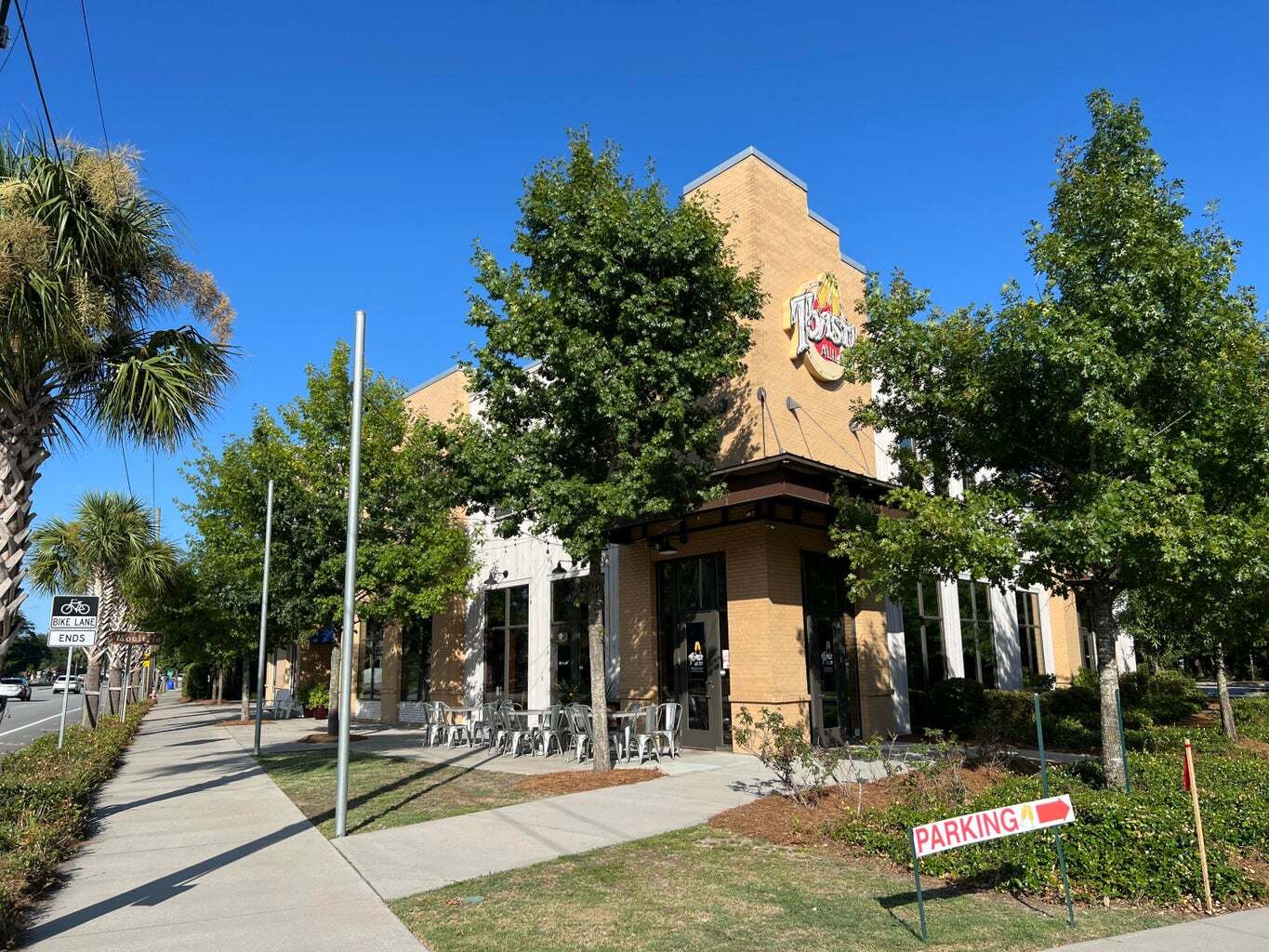 835 Coleman Blvd, Mount Pleasant, SC for lease Primary Photo- Image 1 of 19