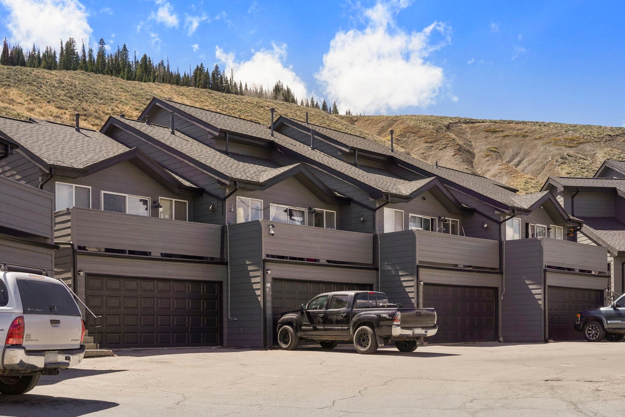 359 Warren Ave, Silverthorne, CO for sale Primary Photo- Image 1 of 14