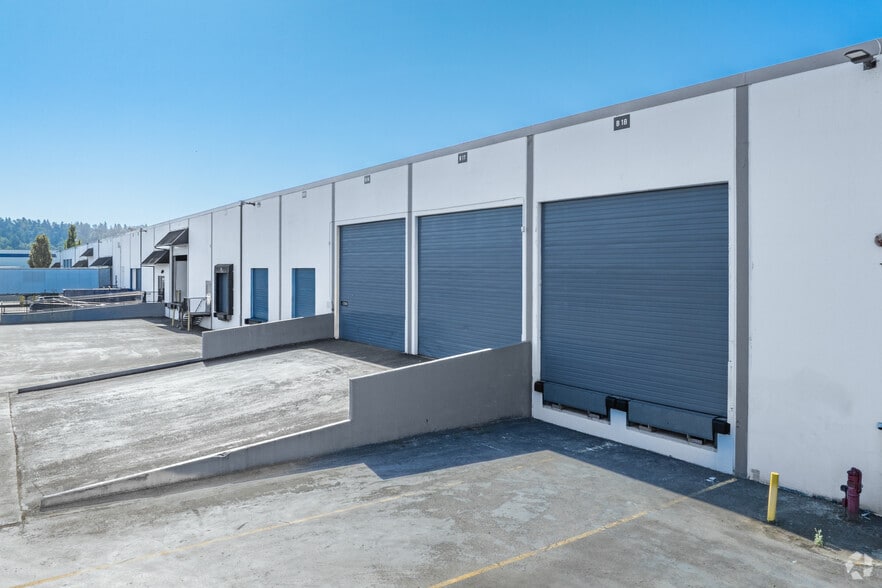 7817 S 210th St, Kent, WA for lease - Building Photo - Image 3 of 35