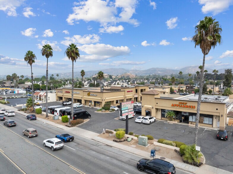 819-871 Jamacha Rd, El Cajon, CA à louer - Photo du bâtiment - Image 2 de 6