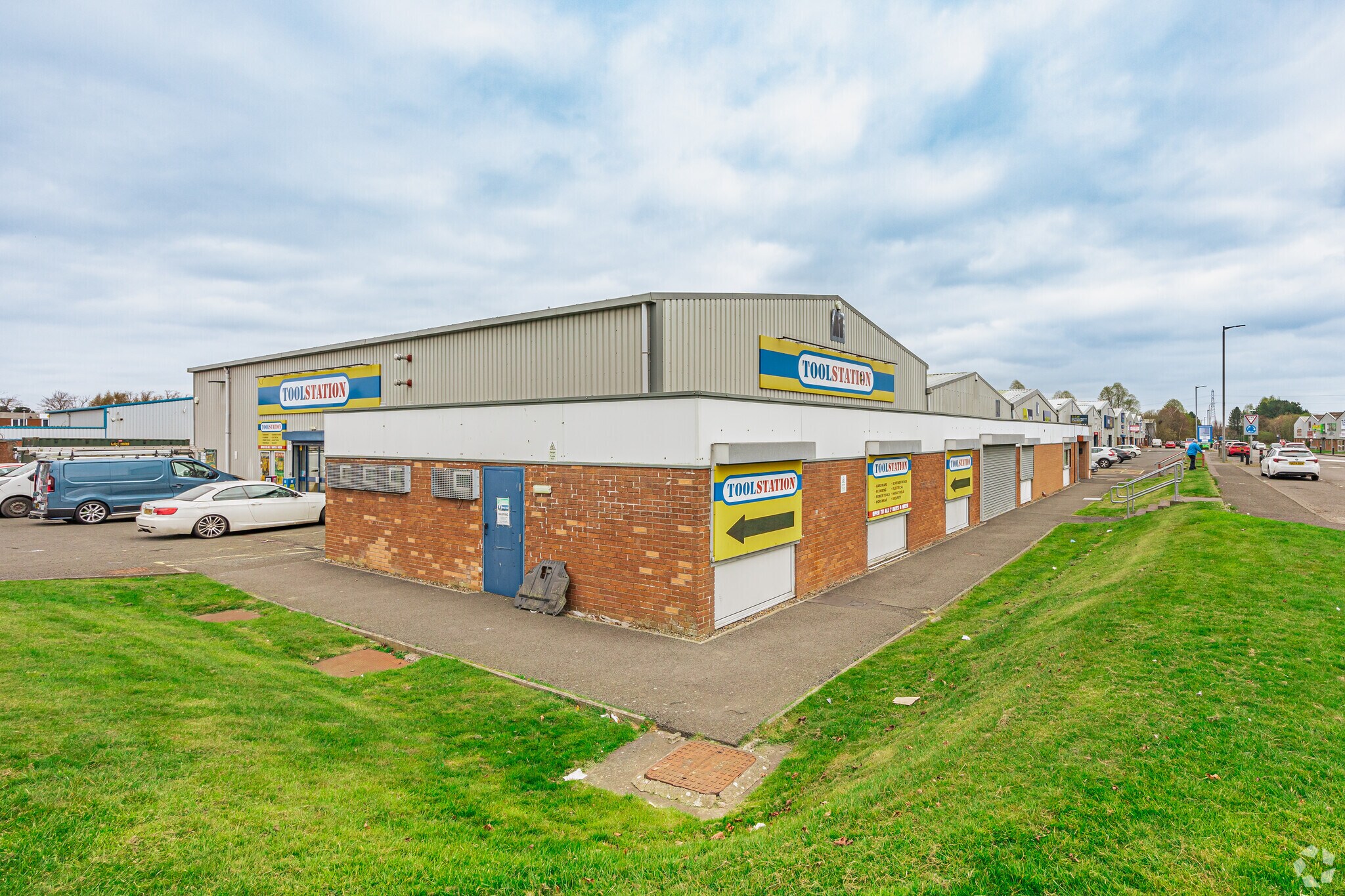 Etna Rd, Falkirk for lease Building Photo- Image 1 of 3