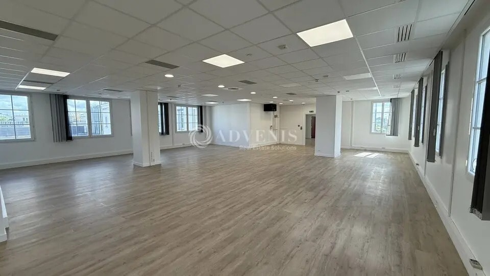 Bureau dans Chessy à louer - Photo intérieure - Image 2 de 11