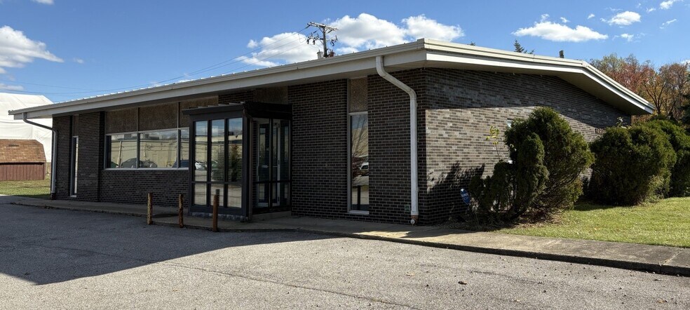 7336 North Lane, Oakwood Village, OH à vendre - Photo principale - Image 1 de 3