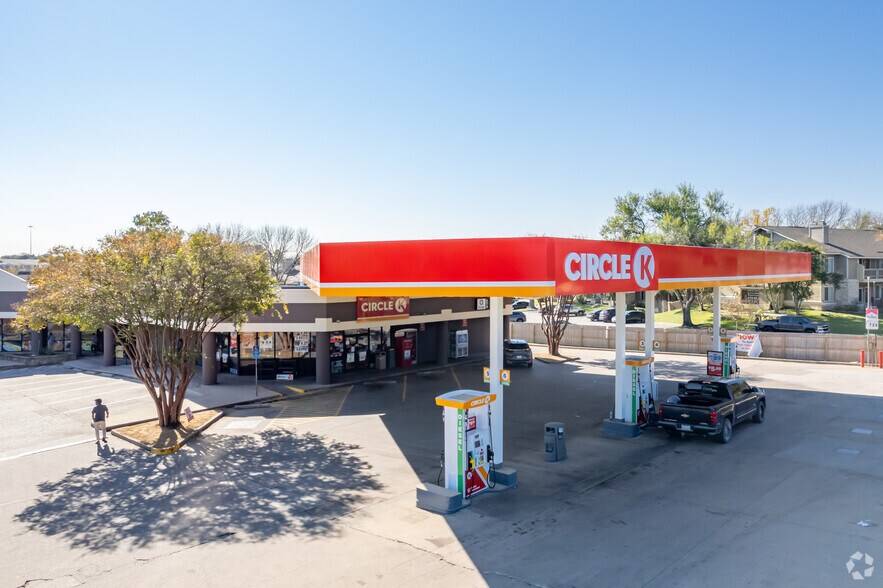 1779 Wells Branch Pky, Austin, TX à louer - Photo du bâtiment - Image 2 de 6