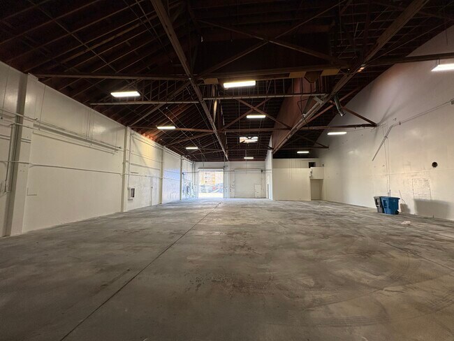 More details for 660 Bryant St, San Francisco, CA - Industrial for Lease