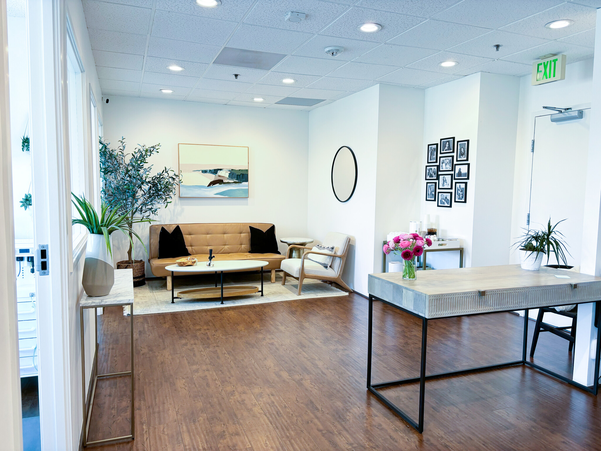 2730 Wilshire Blvd, Santa Monica, CA for lease Interior Photo- Image 1 of 6