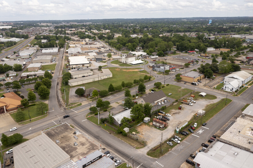 1600 Greensboro Ave, Tuscaloosa, AL for sale - Building Photo - Image 1 of 27