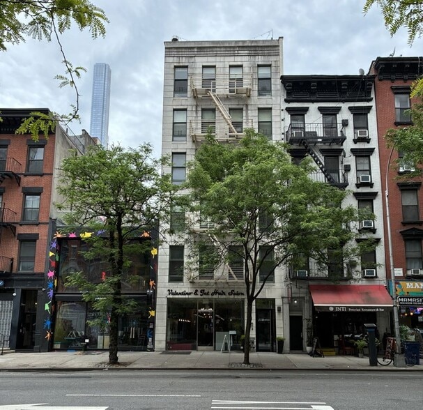 822 Tenth Ave, New York, NY for sale - Building Photo - Image 2 of 4