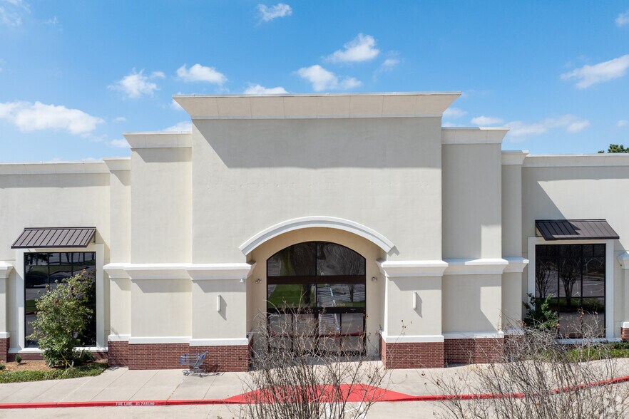 3068 College Park Dr, The Woodlands, TX à louer - Photo du bâtiment - Image 3 de 4