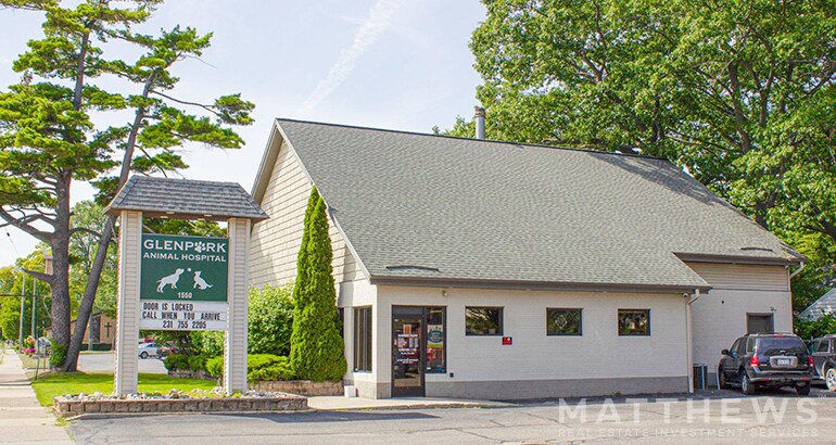 1550 W Sherman Blvd, Muskegon, MI for sale Building Photo- Image 1 of 4