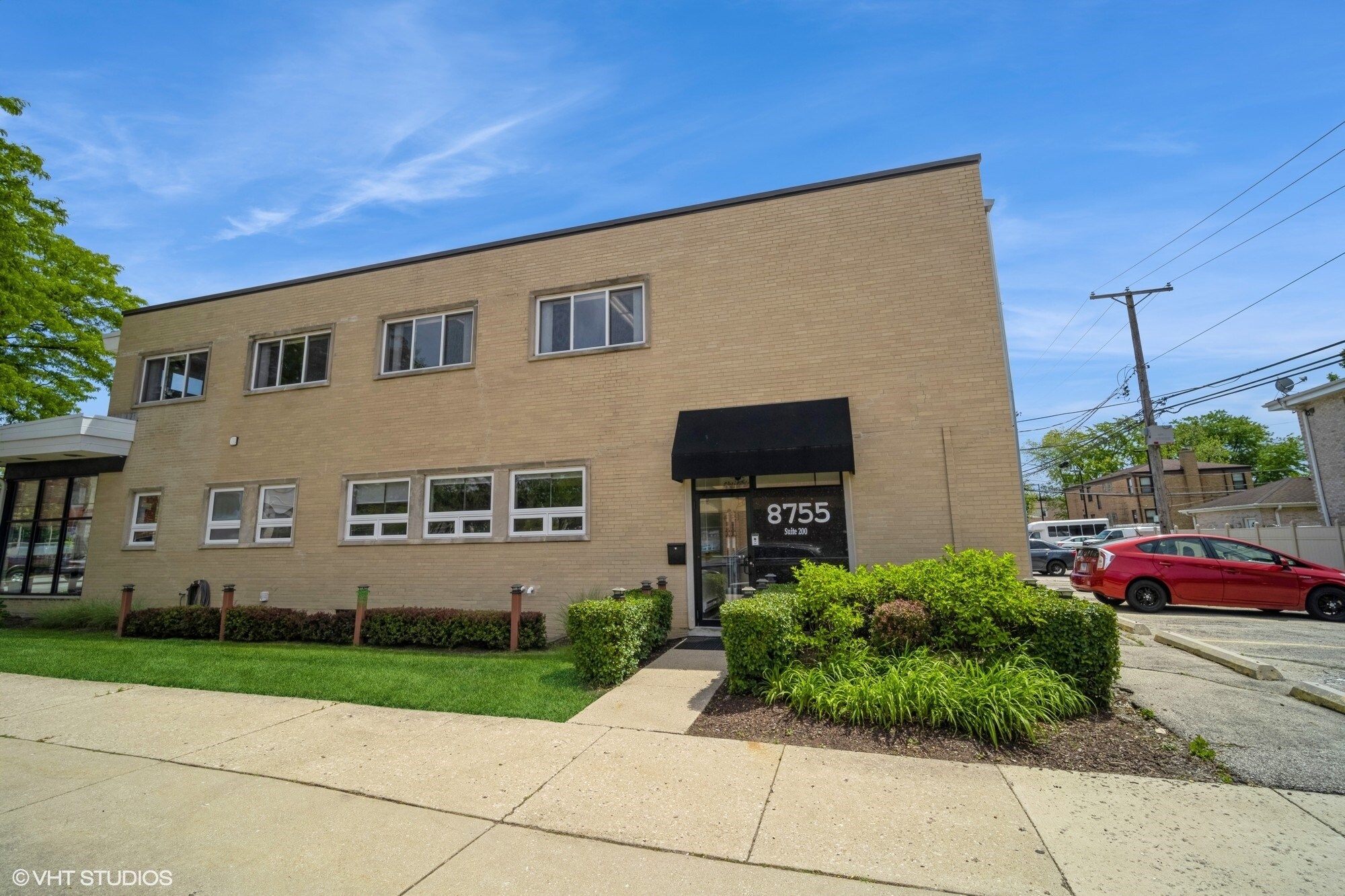8755 Trumbull Ave, Skokie, IL à louer Photo du bâtiment- Image 1 de 23