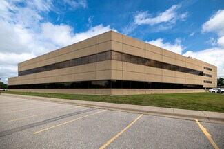 Plus de détails pour 9111 E Douglas Ave, Wichita, KS - Bureau à louer