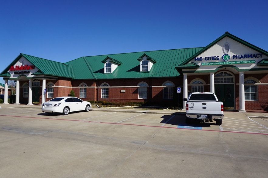 2000 Precinct Line Rd, Hurst, TX for lease - Building Photo - Image 2 of 7