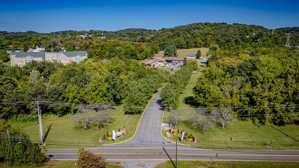 1252 Bloomingdale Pike, Kingsport, TN for sale - Building Photo - Image 2 of 5