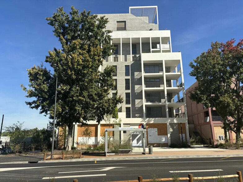 Retail in Bordeaux for sale - Building Photo - Image 1 of 6