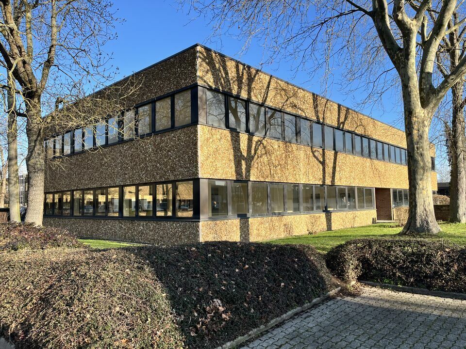 Office in Hoenheim for lease Building Photo- Image 1 of 3