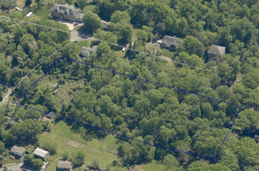 4214 Pine Ln, Alexandria, VA à vendre - Aérien - Image 1 de 3