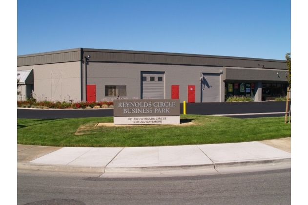 1780 Old Bayshore Hwy, San Jose, CA à louer - Photo du bâtiment - Image 2 de 4