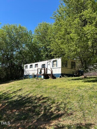 Plus de détails pour 218 37th St SW, Hickory, NC - Multi-résidentiel à vendre