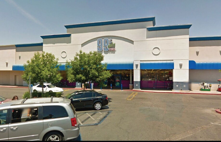 1111-1125 W Olive Ave, Merced, CA for lease - Building Photo - Image 2 of 2