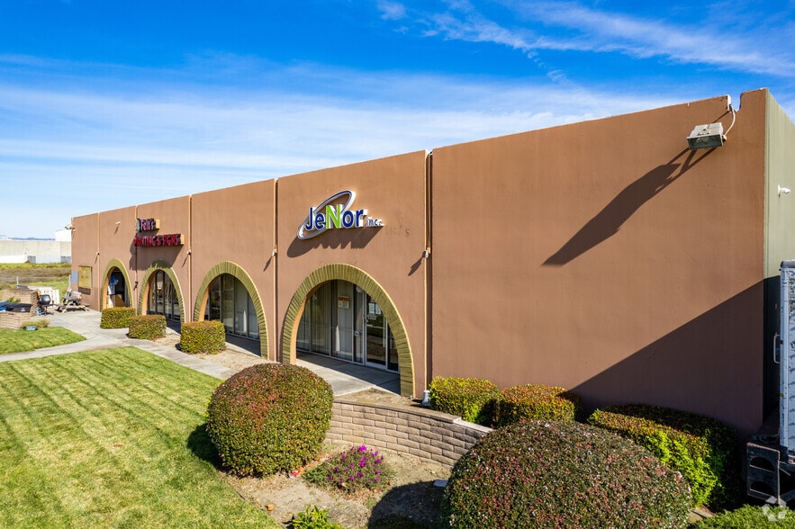 30500-30530 Union City Blvd, Union City, CA for lease - Primary Photo - Image 1 of 3