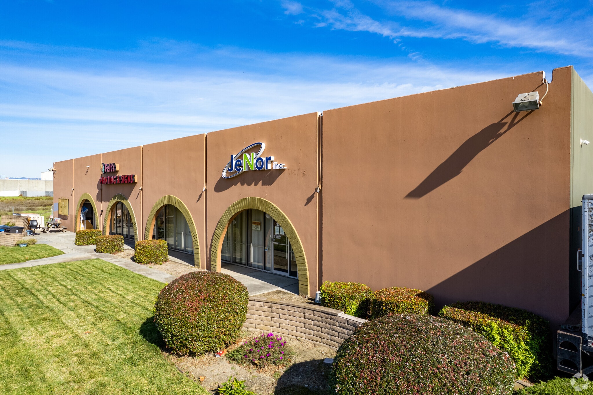 30500-30530 Union City Blvd, Union City, CA for lease Primary Photo- Image 1 of 4