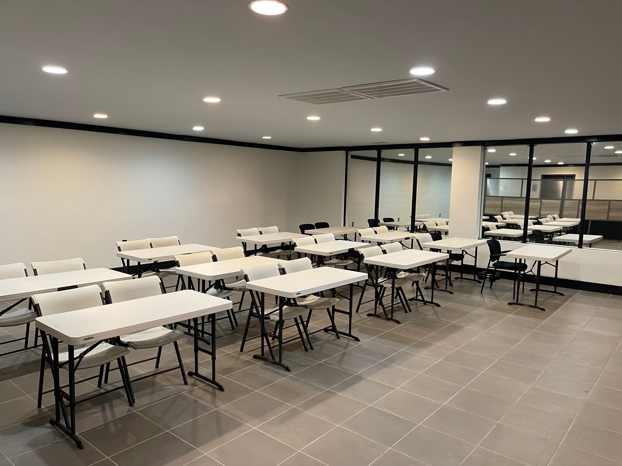 8841 Bright Star Rd, Douglasville, GA for sale Interior Photo- Image 1 of 3